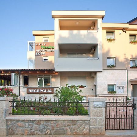 Apartments Maslina II 奈维斯 外观 照片