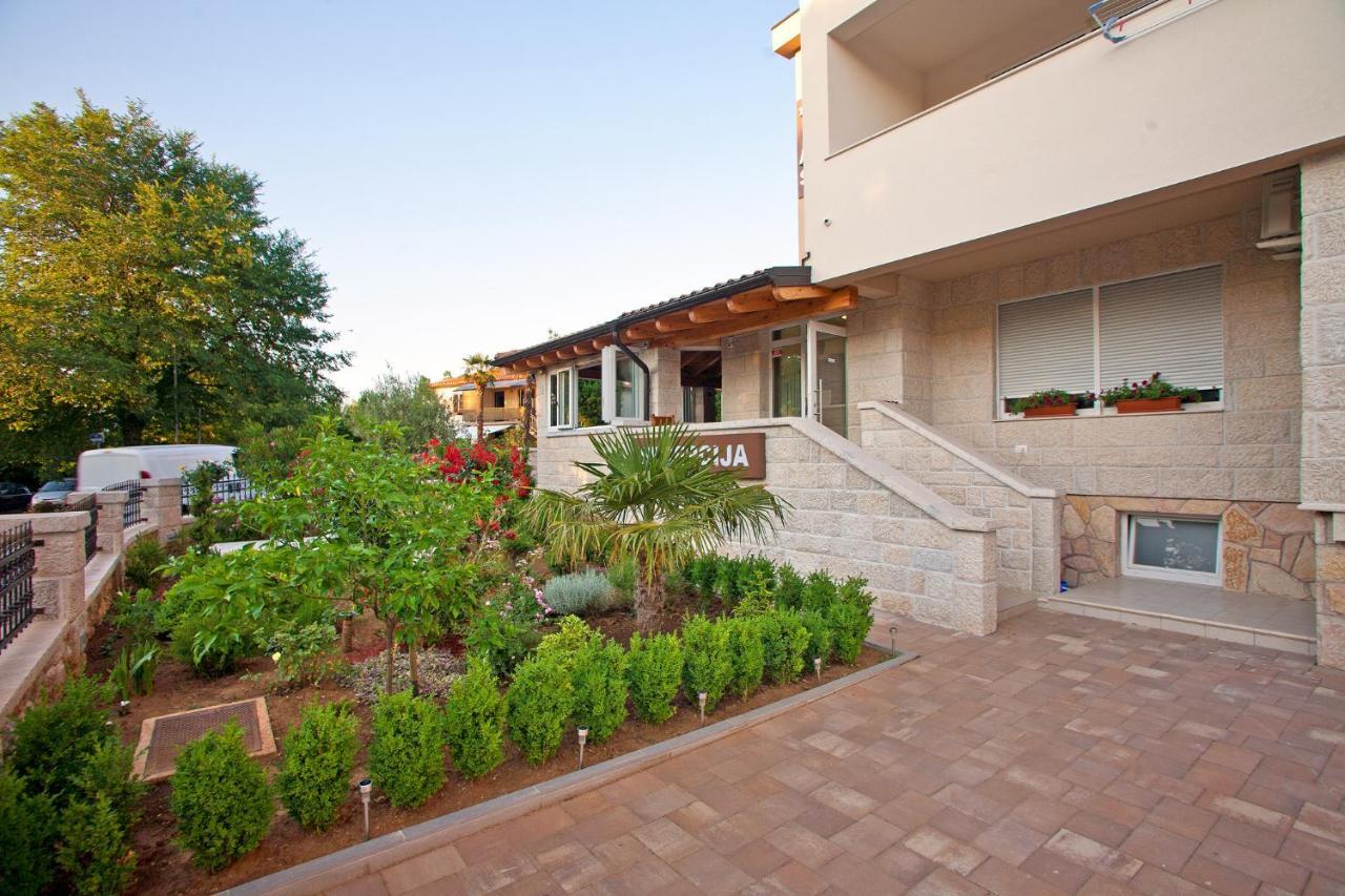 Apartments Maslina II 奈维斯 外观 照片