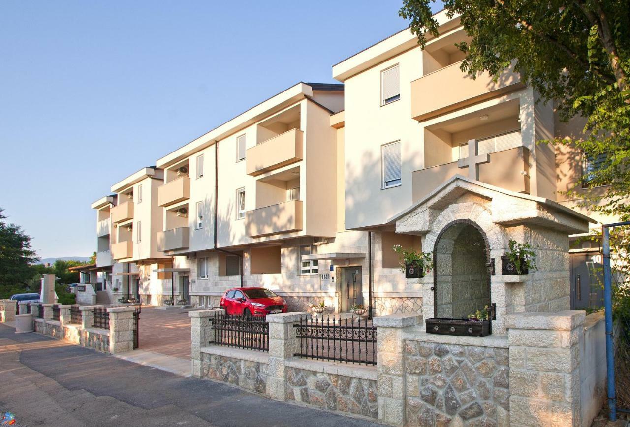 Apartments Maslina II 奈维斯 外观 照片